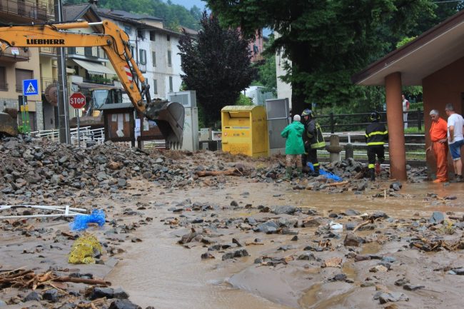 alluvione infestanti correlati ad alluvioni e allagamenti
